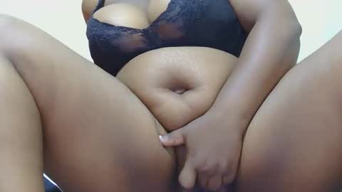 Lily online show from April 15, 9:04 pm