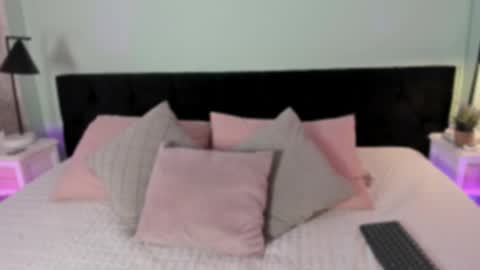 Snapshot of liily_foox chatting on October 17, 7:39 pm lily online show from October 17, 7:39 pm