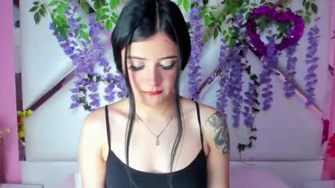 Snapshot of liinzy_rouse chatting on October 3, 3:39 pm Brittany online show from October 3, 3:39 pm