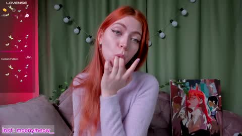 Snapshot of lika_moon chatting on December 21, 1:04 am Lika online show from December 21, 1:04 am