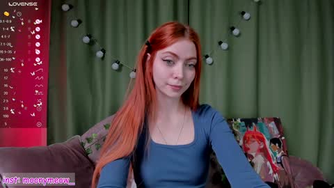Snapshot of lika_moon chatting on December 28, 4:08 am Lika online show from December 28, 4:08 am