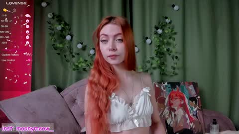Snapshot of lika_moon chatting on January 18, 1:08 am Lika online show from January 18, 1:08 am