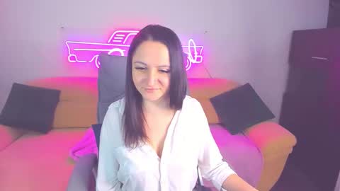 Snapshot of likaa_likaa chatting on December 7, 6:21 am Lika online show from December 7, 6:21 am
