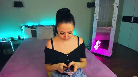 Snapshot of likaa_likaa chatting on January 8, 1:41 pm Lika online show from January 8, 1:41 pm