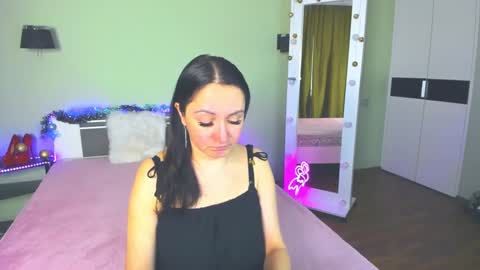Snapshot of likaa_likaa chatting on December 13, 7:26 am Lika online show from December 13, 7:26 am