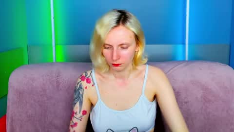 likilip online show from April 14, 1:49 am