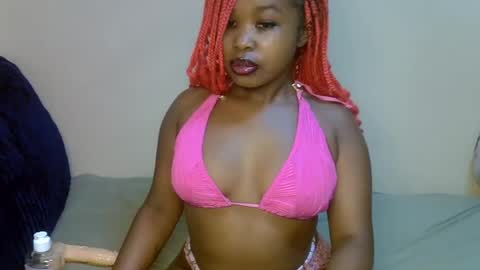 lil__cupcake online show from July 19, 4:42 pm