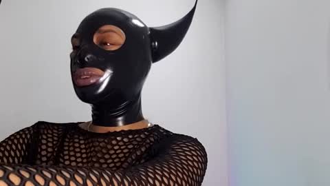 Lilith online show from April 5, 2:32 am