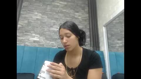 Snapshot of lil_rose2006 chatting on October 16, 12:30 pm lil_rose2006 online show from October 16, 12:30 pm