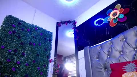 Snapshot of lila_gummy_ chatting on February 27, 11:31 am online show from February 27, 11:31 am
