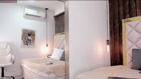 Lila  online show from April 18, 4:37 am