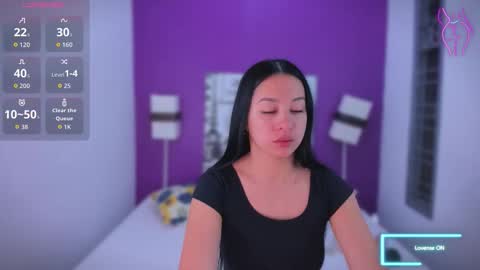 Snapshot of lila_pinky chatting on October 8, 1:04 pm L I L A online show from October 8, 1:04 pm