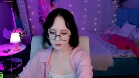 Lili online show from July 30, 11:33 am
