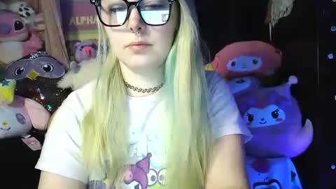 Snapshot of lilemmy1999 chatting on February 4, 1:27 pm emily ryanson online show from February 4, 1:27 pm