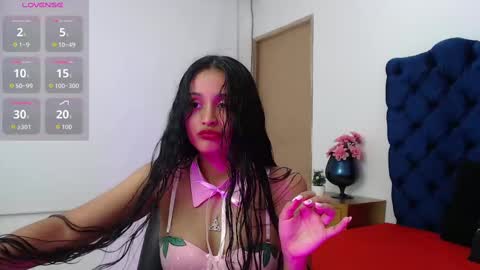 Snapshot of lili666_ chatting on September 28, 3:24 am Lili online show from September 28, 3:24 am