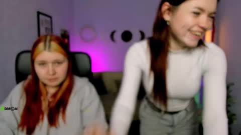 Lili online show from March 18, 3:28 pm