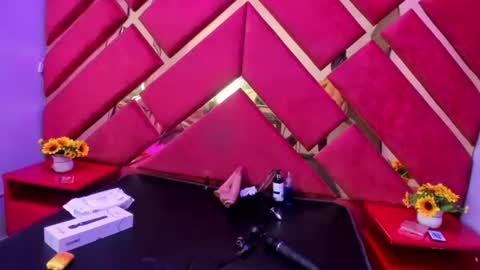 lili_starr online show from June 12, 6:43 am