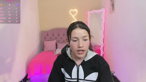 LILI online show from May 22, 4:21 am