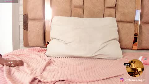 LILIAN  online show from February 3, 2:53 am