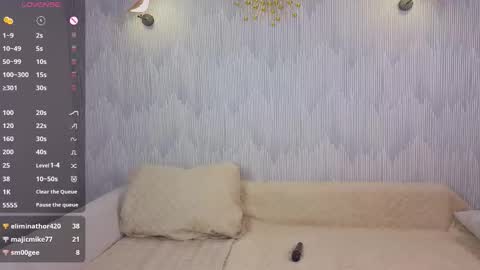 Hi I am Luna online show from October 26, 1:34 am