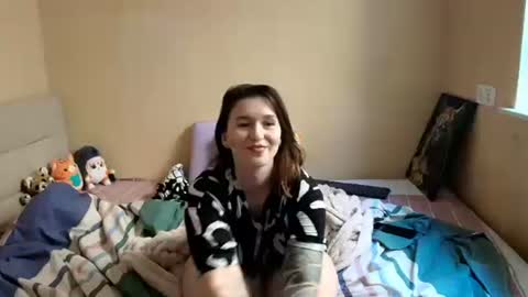 Snapshot of liliawoolf chatting on October 12, 1:13 pm liliawoolf online show from October 12, 1:13 pm