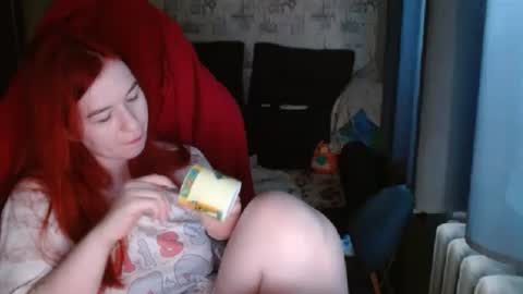 Snapshot of liliawoolf chatting on March 6, 5:24 am liliawoolf online show from March 6, 5:24 am