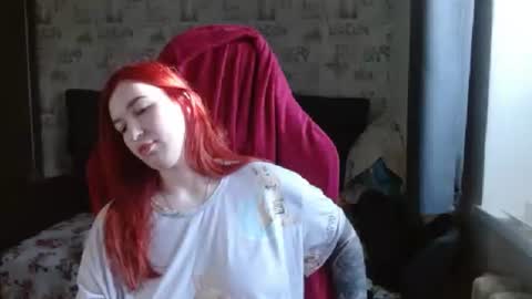 Snapshot of liliawoolf chatting on March 9, 5:44 am liliawoolf online show from March 9, 5:44 am