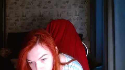 Snapshot of liliawoolf chatting on February 6, 6:18 am liliawoolf online show from February 6, 6:18 am