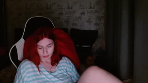 Snapshot of liliawoolf chatting on March 3, 6:31 pm liliawoolf online show from March 3, 6:31 pm