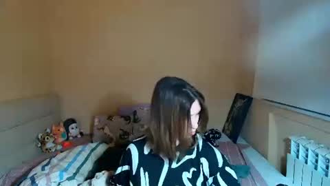 Snapshot of liliawoolf chatting on October 15, 5:37 pm liliawoolf online show from October 15, 5:37 pm