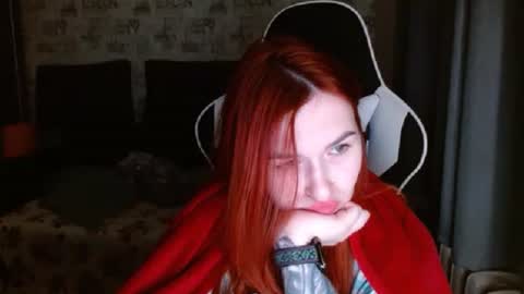 Snapshot of liliawoolf chatting on February 19, 3:38 pm liliawoolf online show from February 19, 3:38 pm