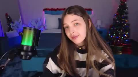 Lili Bakery online show from January 6, 2:15 am