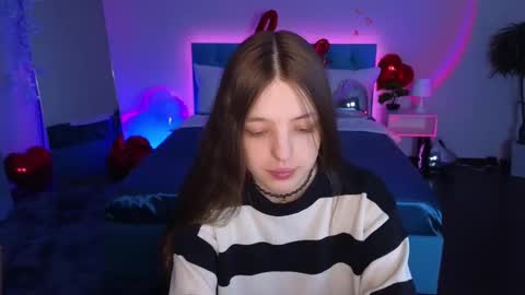 Lili Bakery online show from February 14, 3:00 am