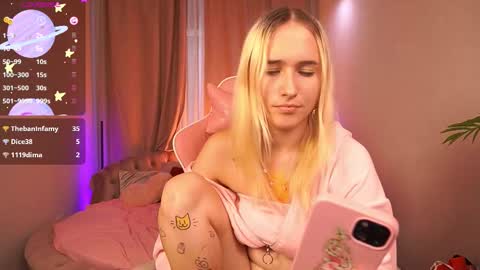 lilielfie online show from September 22, 1:09 pm