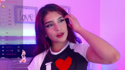 Snapshot of liliith_savett chatting on January 9, 12:41 pm Lilith Savett online show from January 9, 12:41 pm