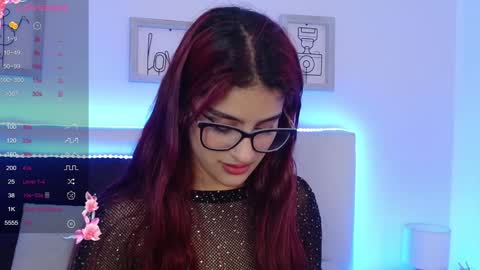 Snapshot of liliith_savett chatting on December 10, 12:49 pm Lilith Savett online show from December 10, 12:49 pm