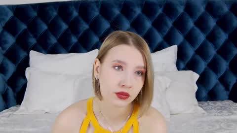 Snapshot of lililinn chatting on February 21, 4:40 am LiliLinn online show from February 21, 4:40 am