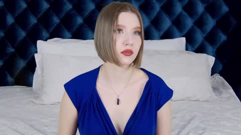 Snapshot of lililinn chatting on January 24, 5:10 am LiliLinn online show from January 24, 5:10 am