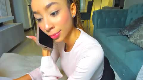 Lili  online show from January 18, 5:04 am