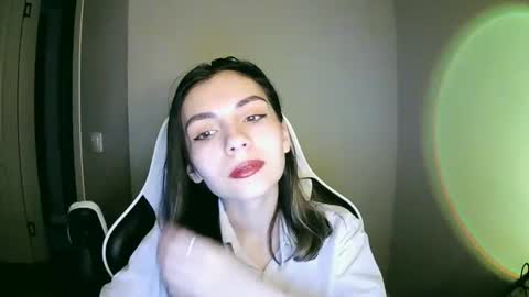 Snapshot of lilirose_x chatting on December 22, 11:44 am lilirose online show from December 22, 11:44 am