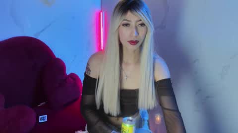 lilith cooper20 online show from February 17, 3:28 am