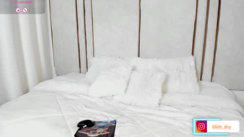 Snapshot of lilith_dry chatting on September 30, 1:28 pm lilith_dry online show from September 30, 1:28 pm