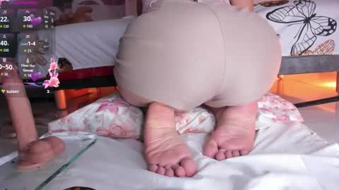 Lili online show from November 6, 3:12 am