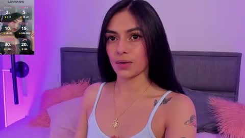 Lili petit  online show from July 29, 1:55 pm