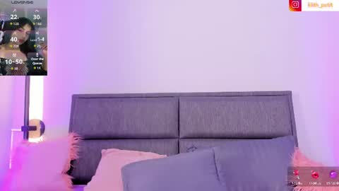 Lili petit  online show from July 26, 1:08 pm