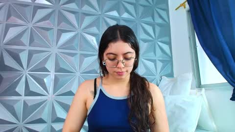 Lilith  online show from March 4, 1:17 pm