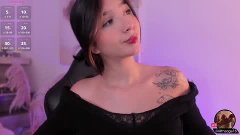 Snapshot of lilith_sage_ chatting on February 15, 11:39 am lilith_sage_ online show from February 15, 11:39 am
