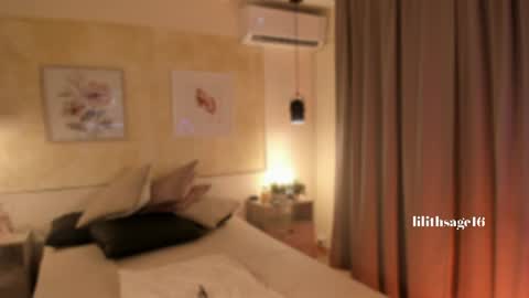 lilith_sage_ online show from August 8, 7:55 pm