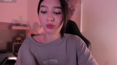 Snapshot of lilith_sage_ chatting on February 23, 11:36 am lilith_sage_ online show from February 23, 11:36 am