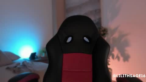 Snapshot of lilith_sage_ chatting on October 13, 11:46 am lilith_sage_ online show from October 13, 11:46 am